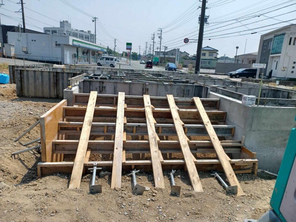基礎工事